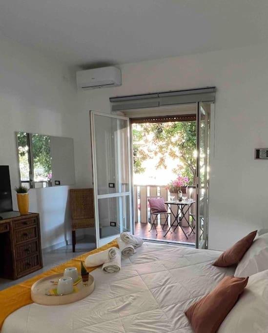 3 Fermate Dal Colosseo - Casa Vacanze Elena - 50 M Da Metro Garbatella Rome Extérieur photo
