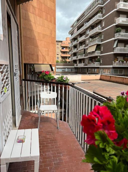 3 Fermate Dal Colosseo - Casa Vacanze Elena - 50 M Da Metro Garbatella Rome Extérieur photo