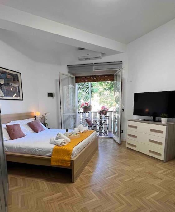3 Fermate Dal Colosseo - Casa Vacanze Elena - 50 M Da Metro Garbatella Rome Extérieur photo