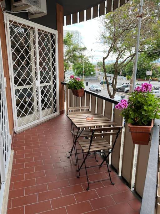 3 Fermate Dal Colosseo - Casa Vacanze Elena - 50 M Da Metro Garbatella Rome Extérieur photo